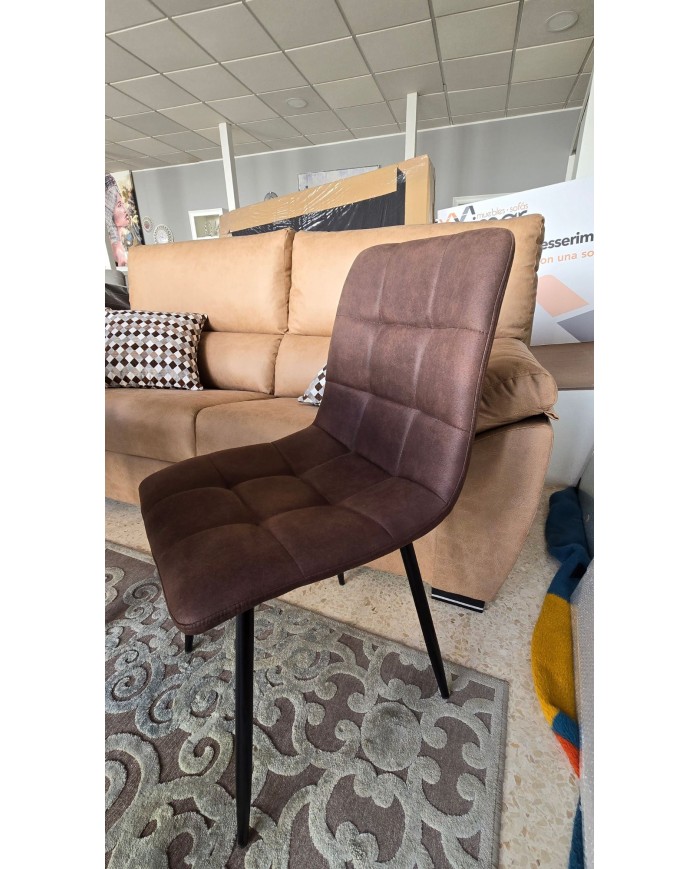 Pack mesa redonda cerrada-extensible ovalada + 4 sillas