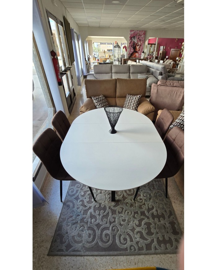 Pack mesa redonda cerrada-extensible ovalada + 4 sillas