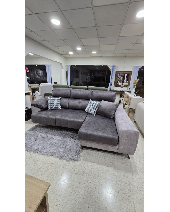 Chaise longue con respaldo reclinable y asientos deslizantes