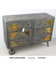 Mueble auxiliar decorativo  detalles plata